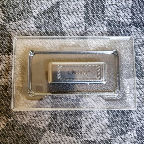 Otterbox Defender Case, Belt Holster Replacement For iPhone SE/6/7/8 (NWB) - Picture 15 of 16